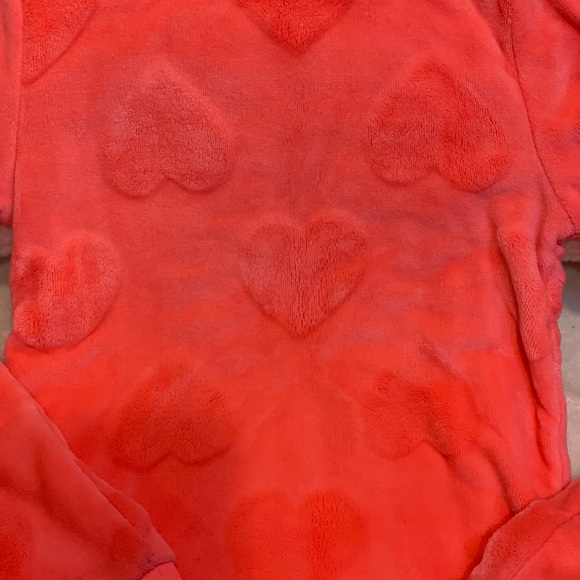 Fluffy pink sweatshirt - Picture 2 of 2